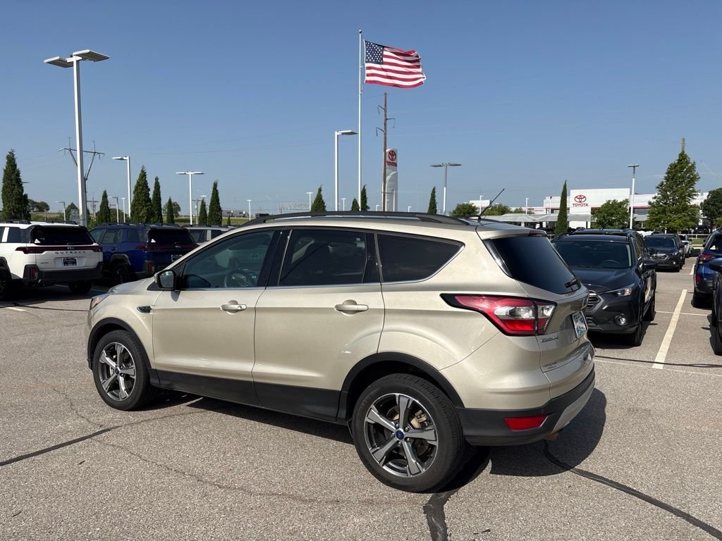 Used 2017 Gold Ford SE image 5