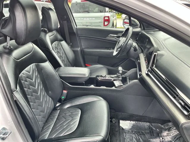 Used 2024 White Kia X-Line image 28