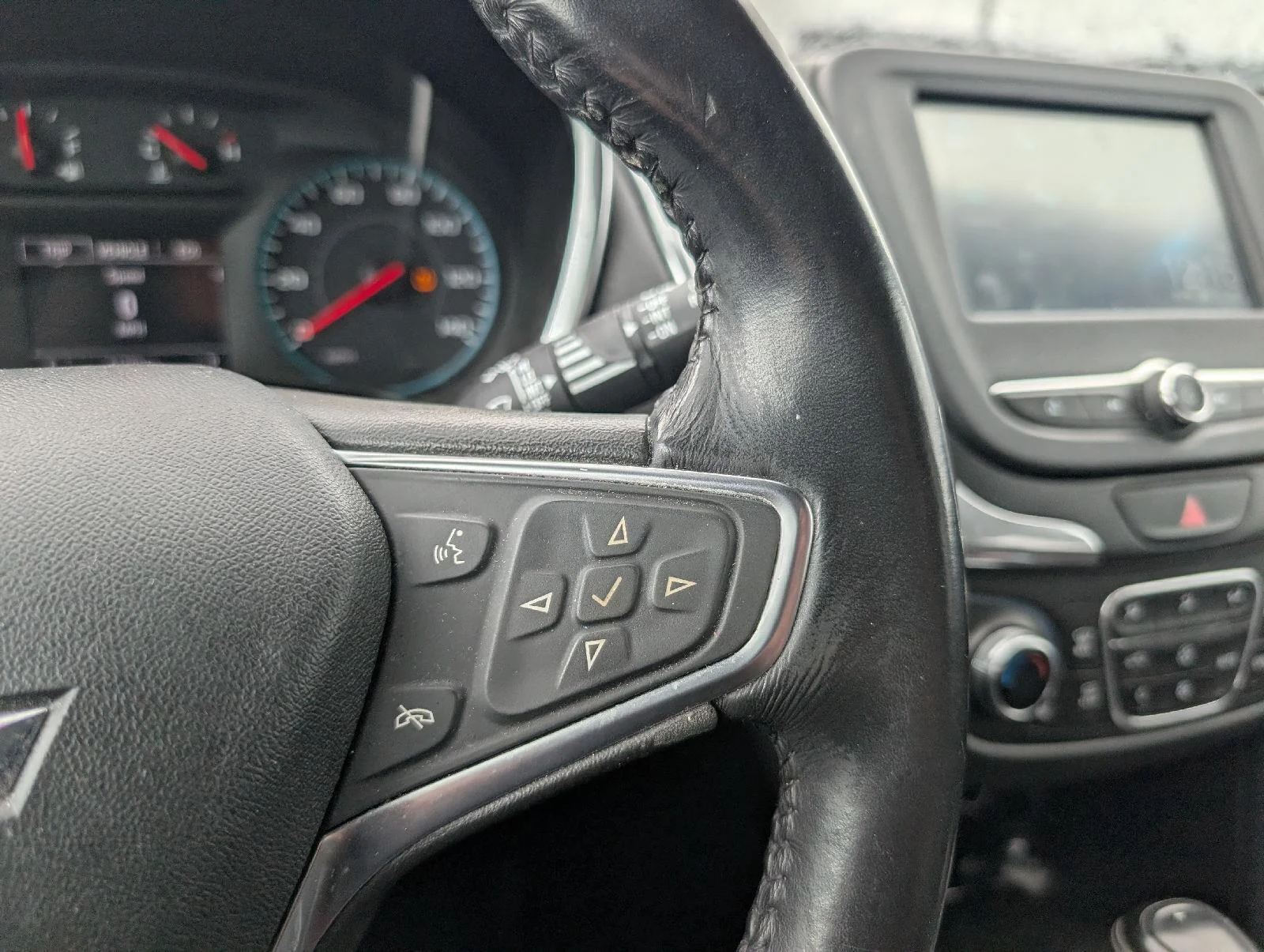 Used 2018 Mosaic Black Metallic Chevrolet LT image 13