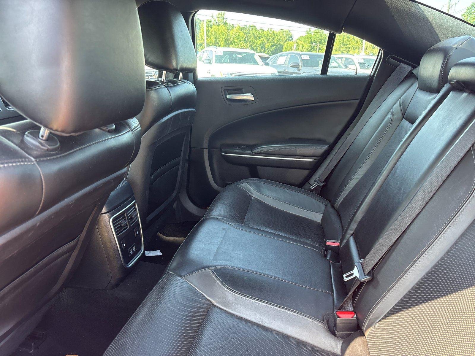 Used 2020 Torred Clearcoat Dodge SXT image 32