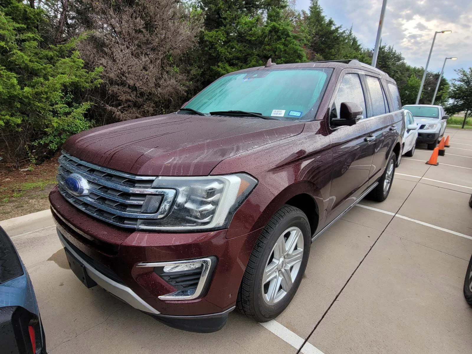 2021 Ford Expedition Limited's photo