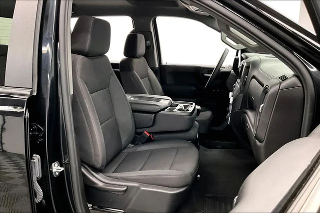 Used 2024 Onyx Black GMC Pro image 8