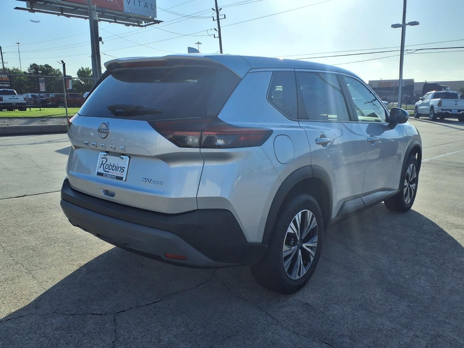 2023 Nissan Rogue SV Silver at Robbins Nissan