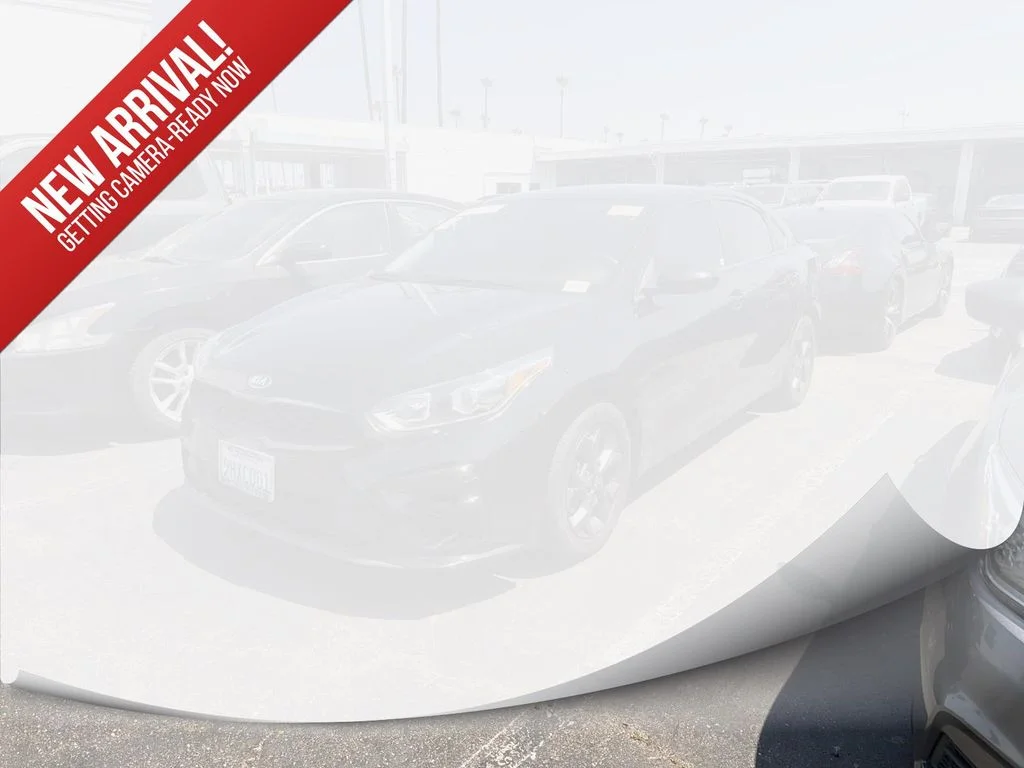2021 Kia Forte LXS AT's photo