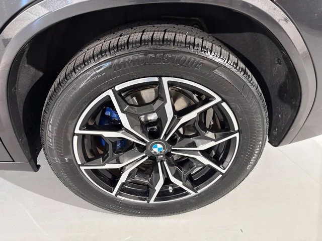 Used 2024 Gray BMW M40i image 7