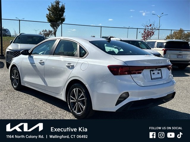 2023 Kia Forte LXS photo 4