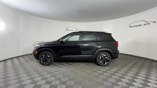 New 2026 Fusion Black Kia S image 5