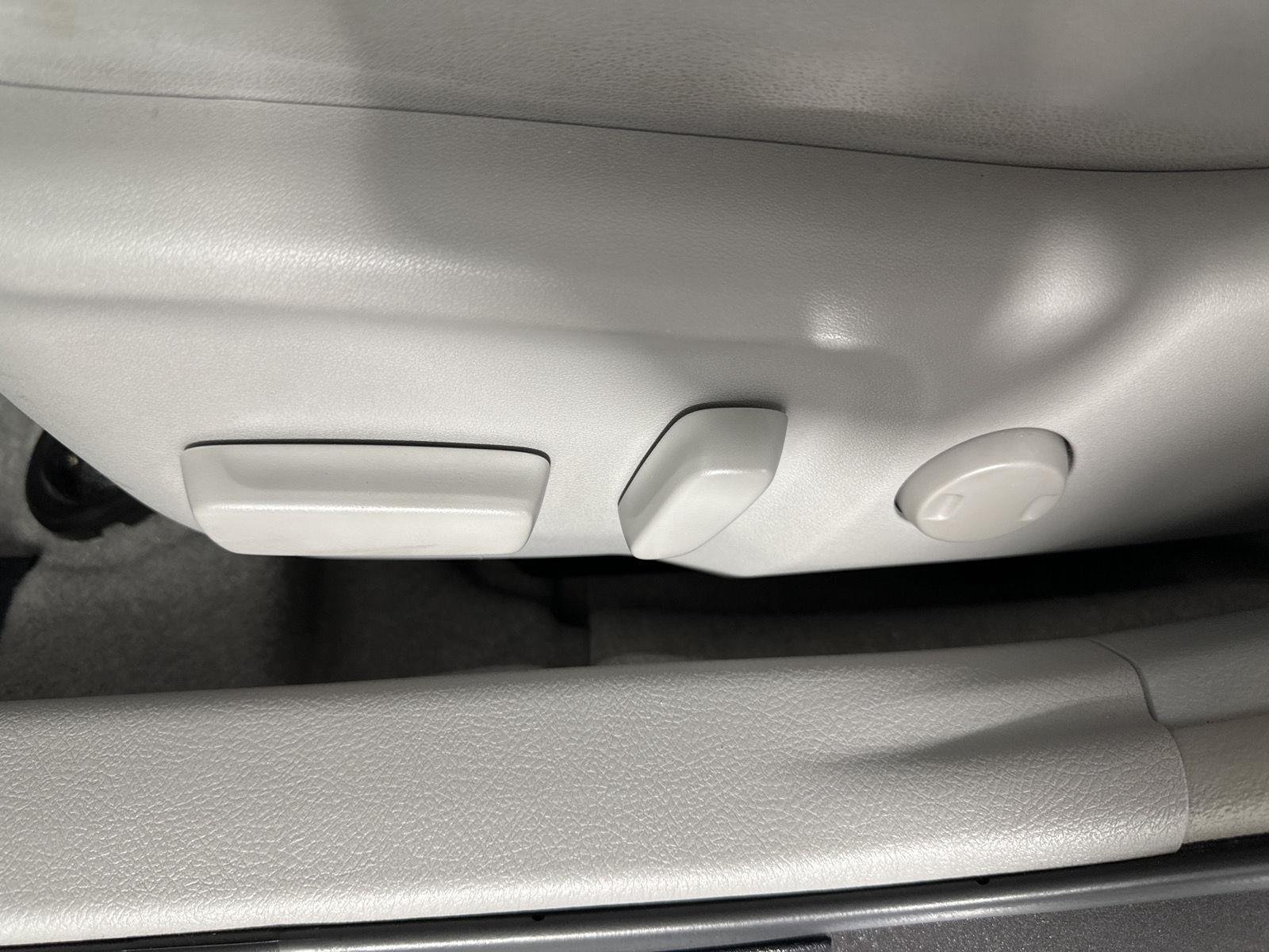 Used 2017 Predawn Gray Mica Toyota XLE image 11