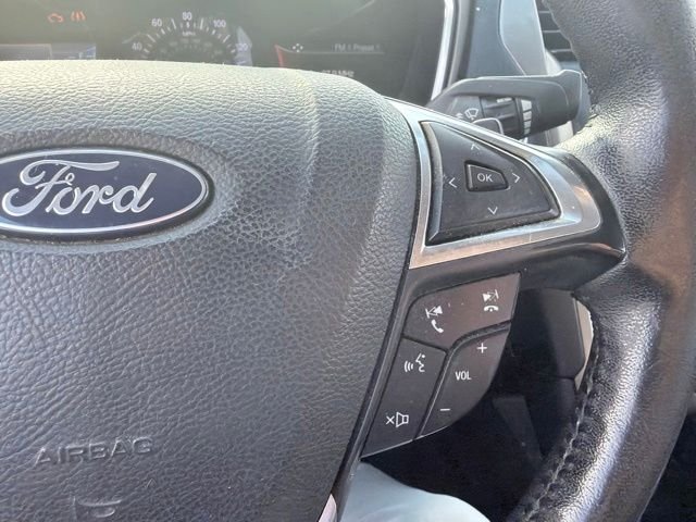 Used 2018 Gold Ford SE image 20