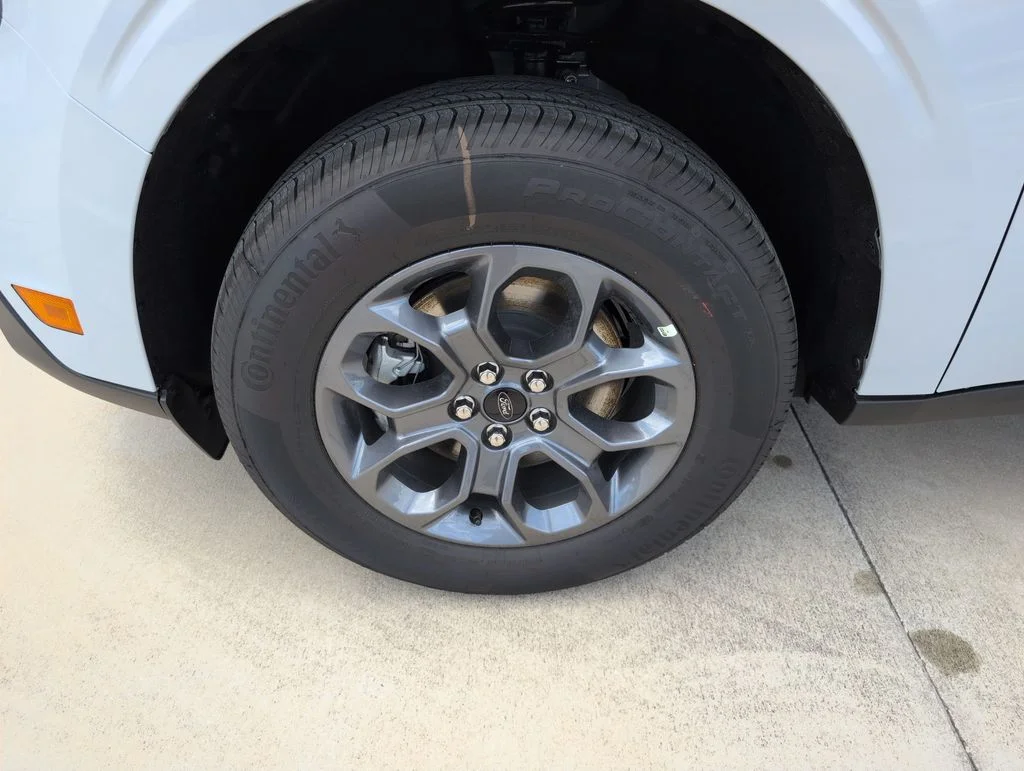 New 2026 White Ford XLT image 17