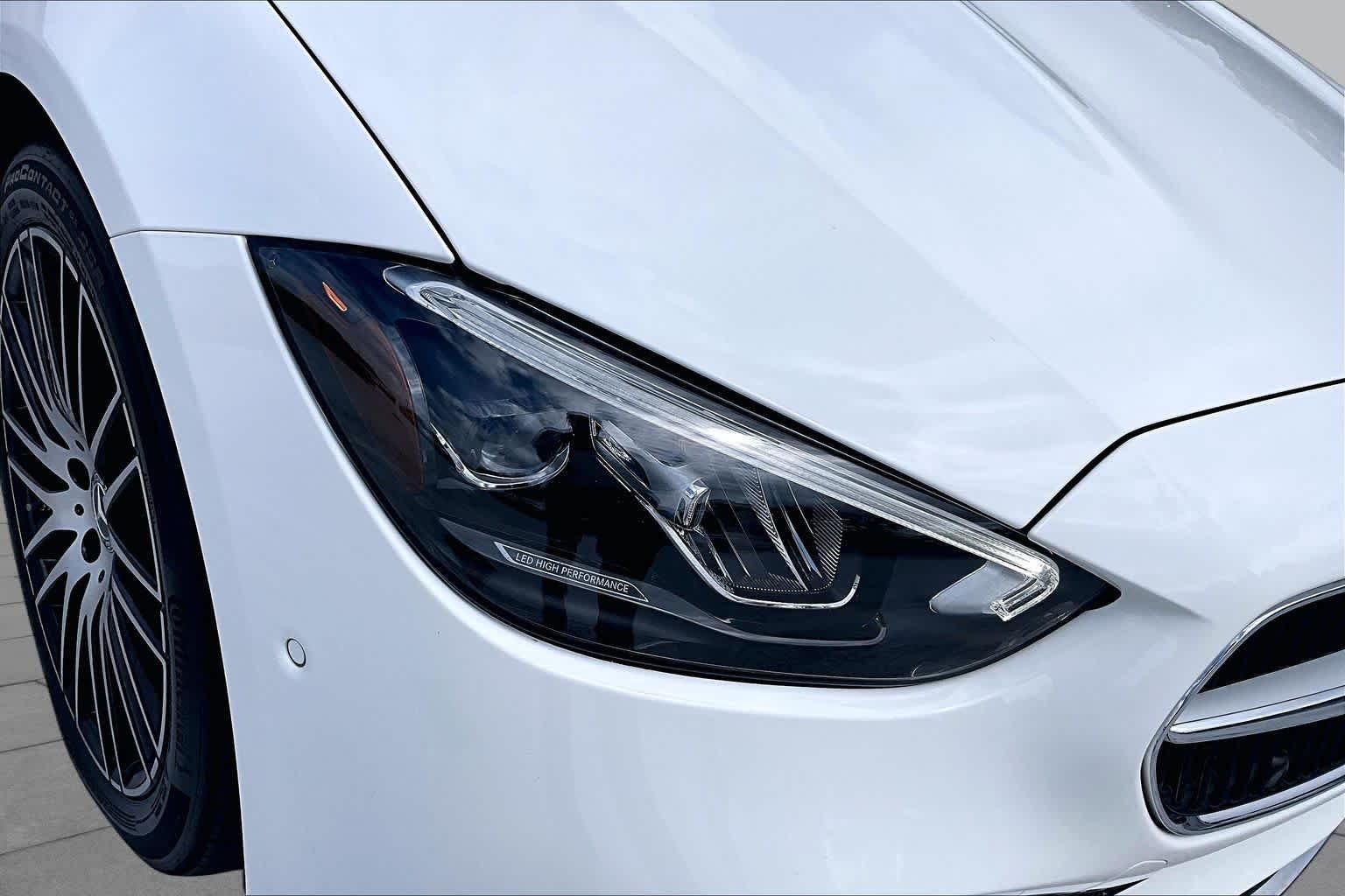 Used 2024 Polar White Mercedes-Benz C 300 image 28