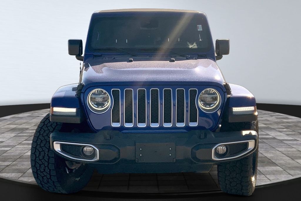 Used 2019 Jeep Wrangler Unlimited Sahara with VIN 1C4HJXEN8KW514014 for sale in Kansas City