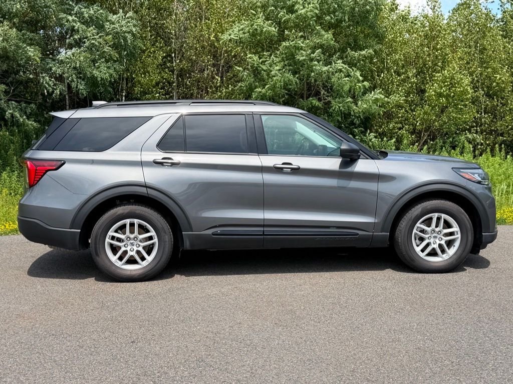 New 2026 Carbonized Gray Metallic Ford Active image 23