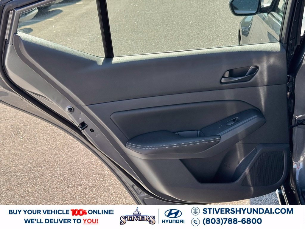 2025 Nissan Altima SV - Photo 18