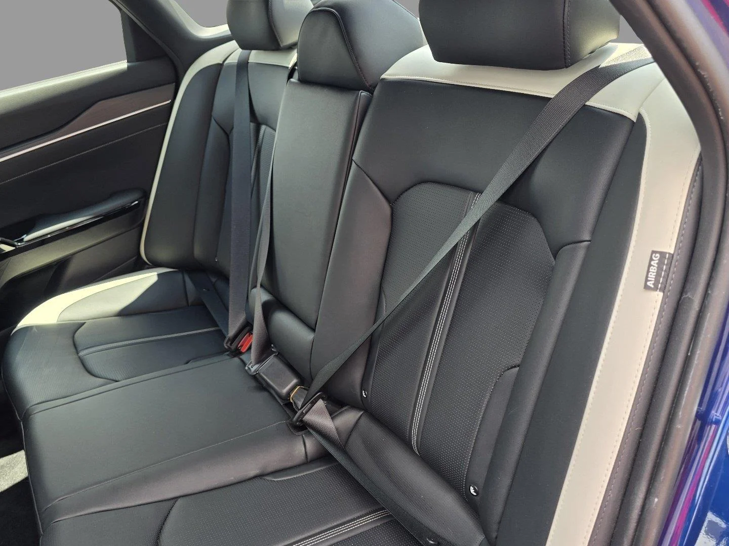Used 2025 Yacht Blue Kia GT-Line image 28