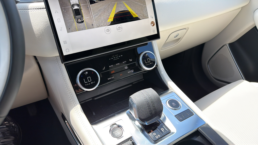 2026 Jaguar F-Pace R-Dynamic S - Photo 21