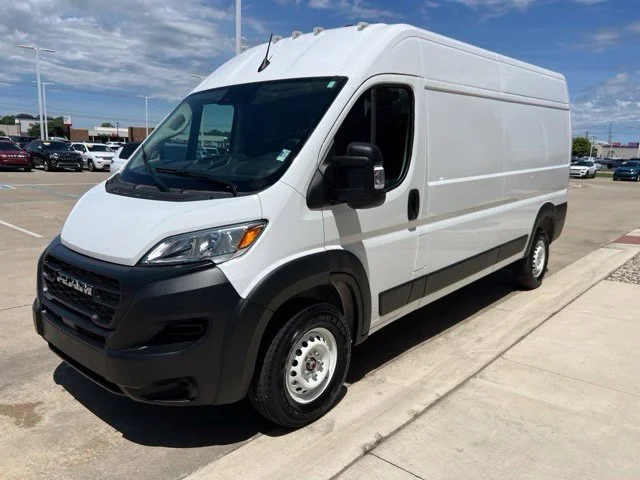 Used 2025 White Ram High Roof image 7