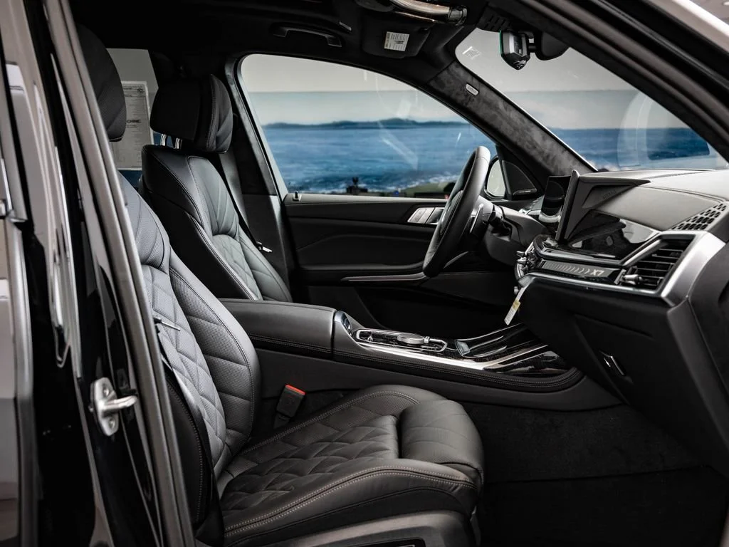 New 2027 Black Sapphire Metallic BMW xDrive40i image 26