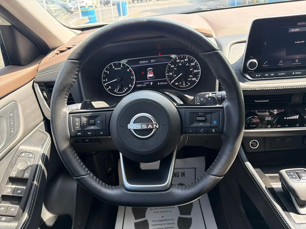 Used 2023 White Nissan SL image 32