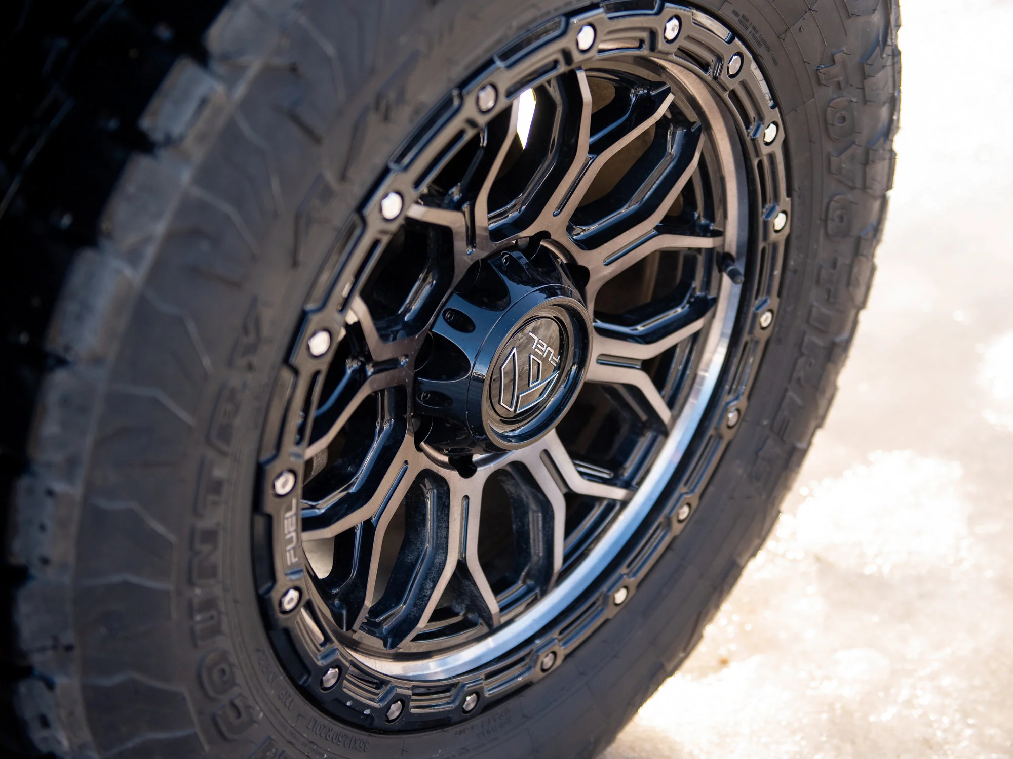 Used 2025 Grey RAM Laramie, 2 Inch image 9