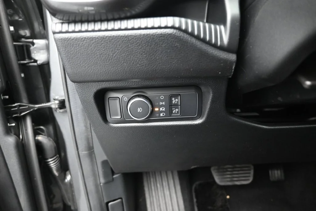 New 2026 Carbonized Gray Metallic Ford XLT image 12