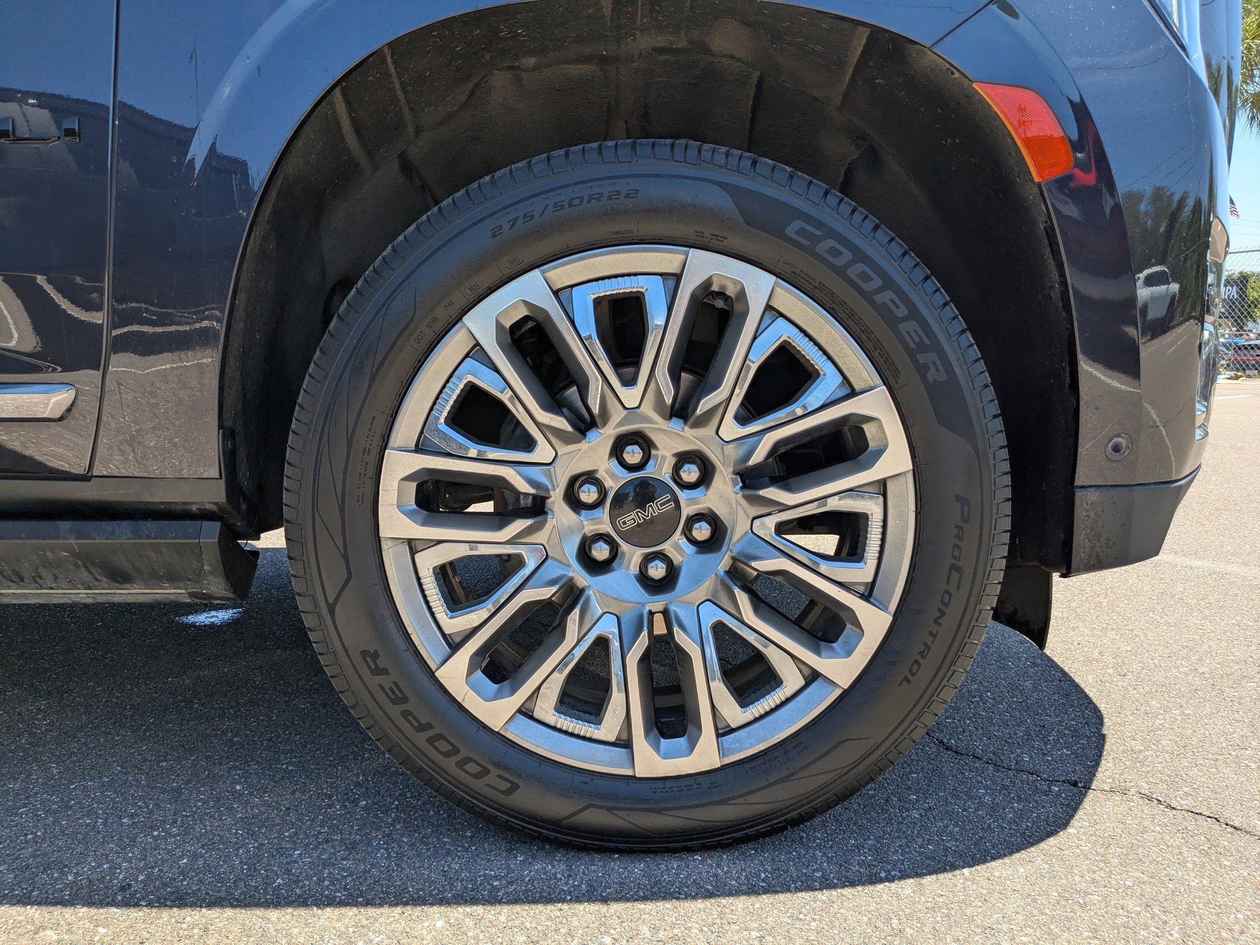 Used 2023 Titanium Rush Metallic GMC Denali Ultimate image 10