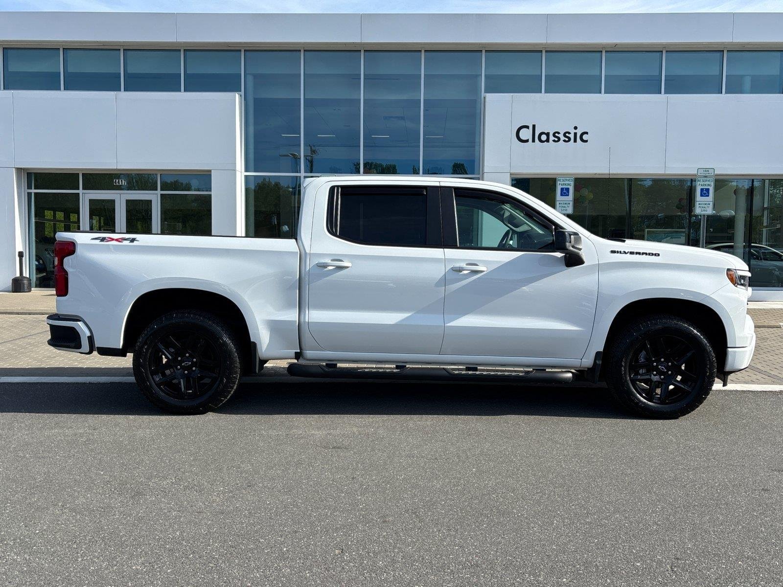 Used 2024 Summit White Chevrolet RST image 6