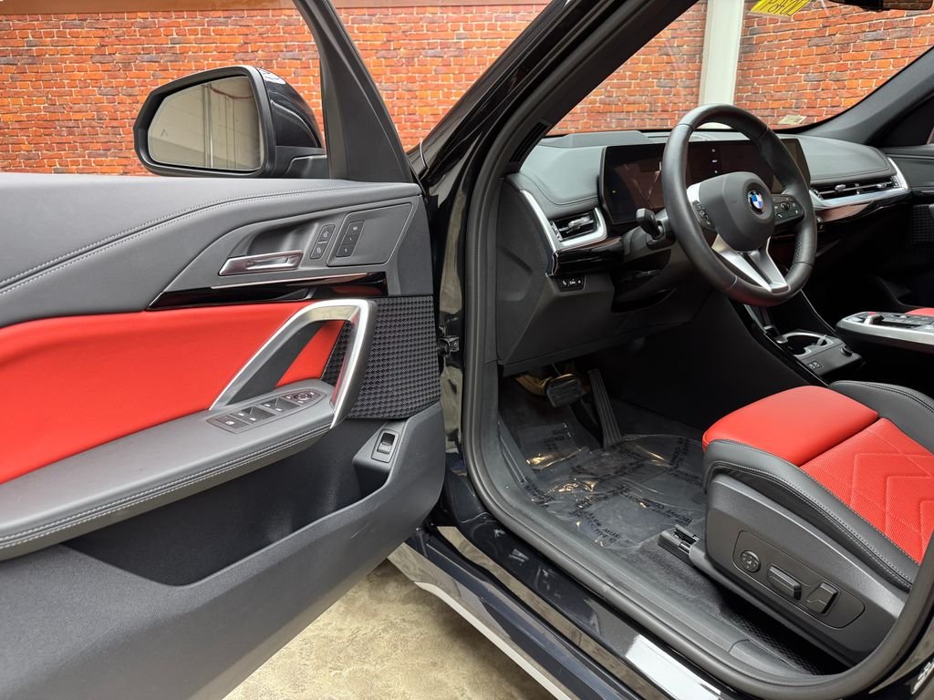 2025 BMW X1 28i - Photo 10