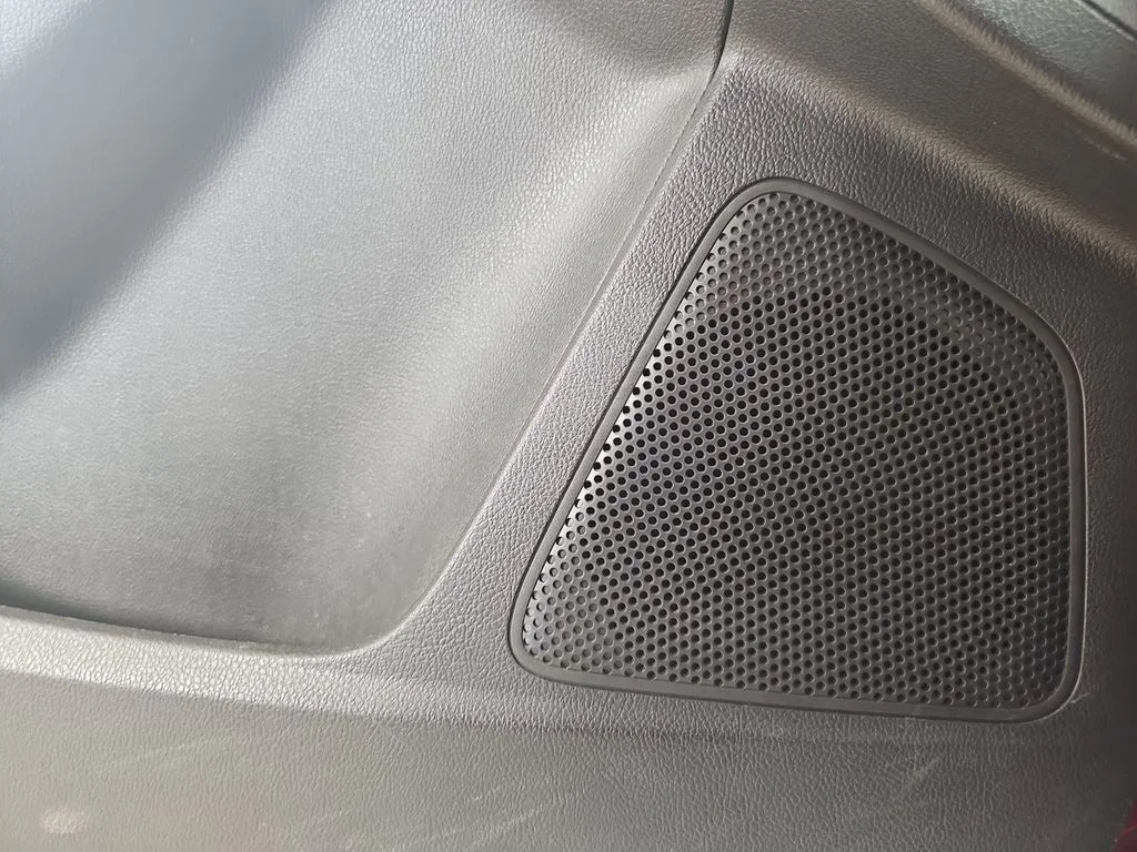Used 2014 Red Ford SE image 32