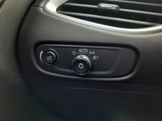 Used 2024 Gray Chevrolet LT image 18