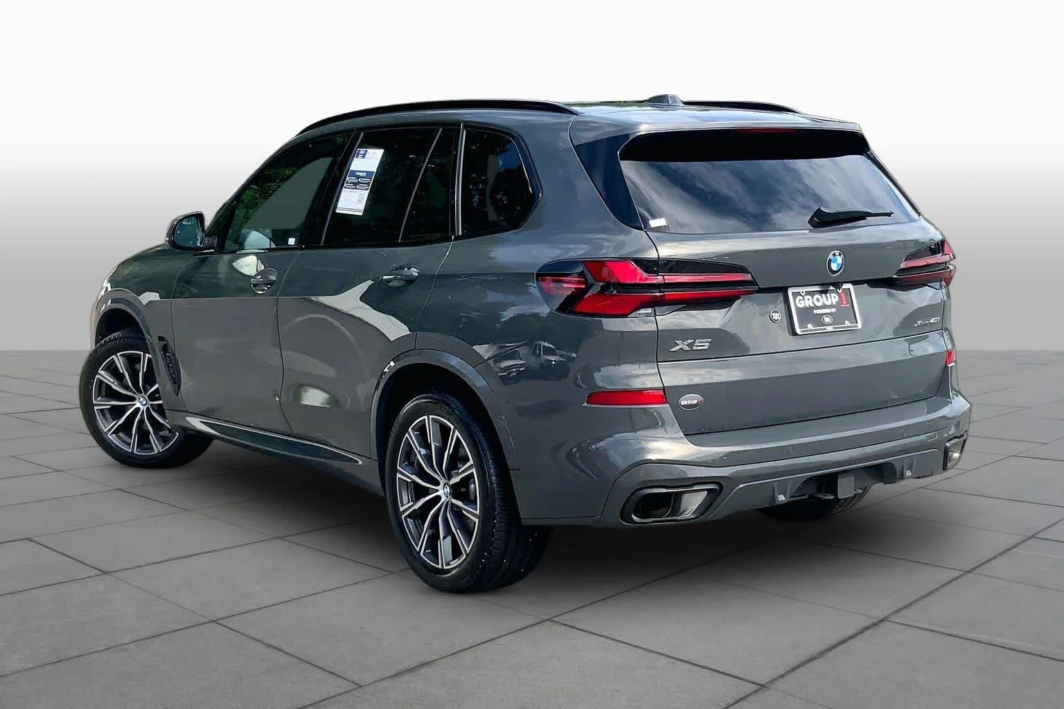 Used 2024 Gray Metallic BMW xDrive40i image 12