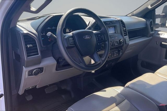 Used 2022 Oxford White Ford XL image 13