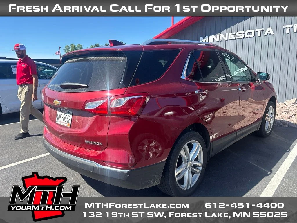 Used 2018 Red Chevrolet Premier image 4