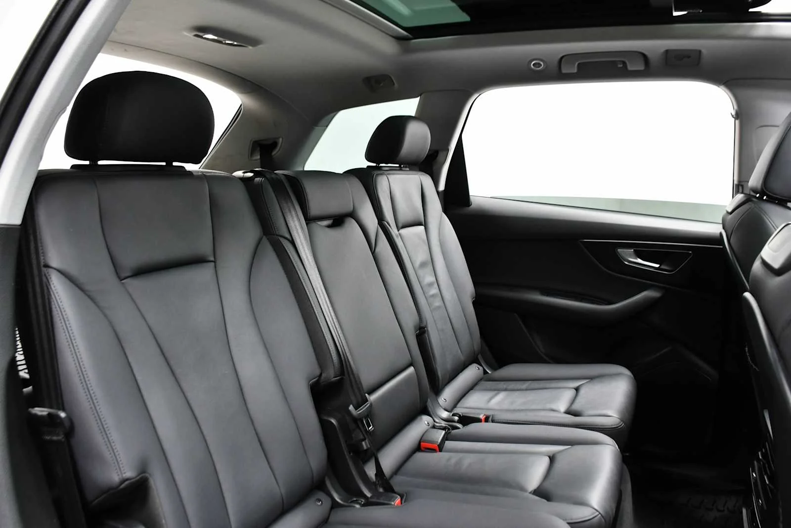 Used 2022 Glacier White Metallic Audi Premium image 22