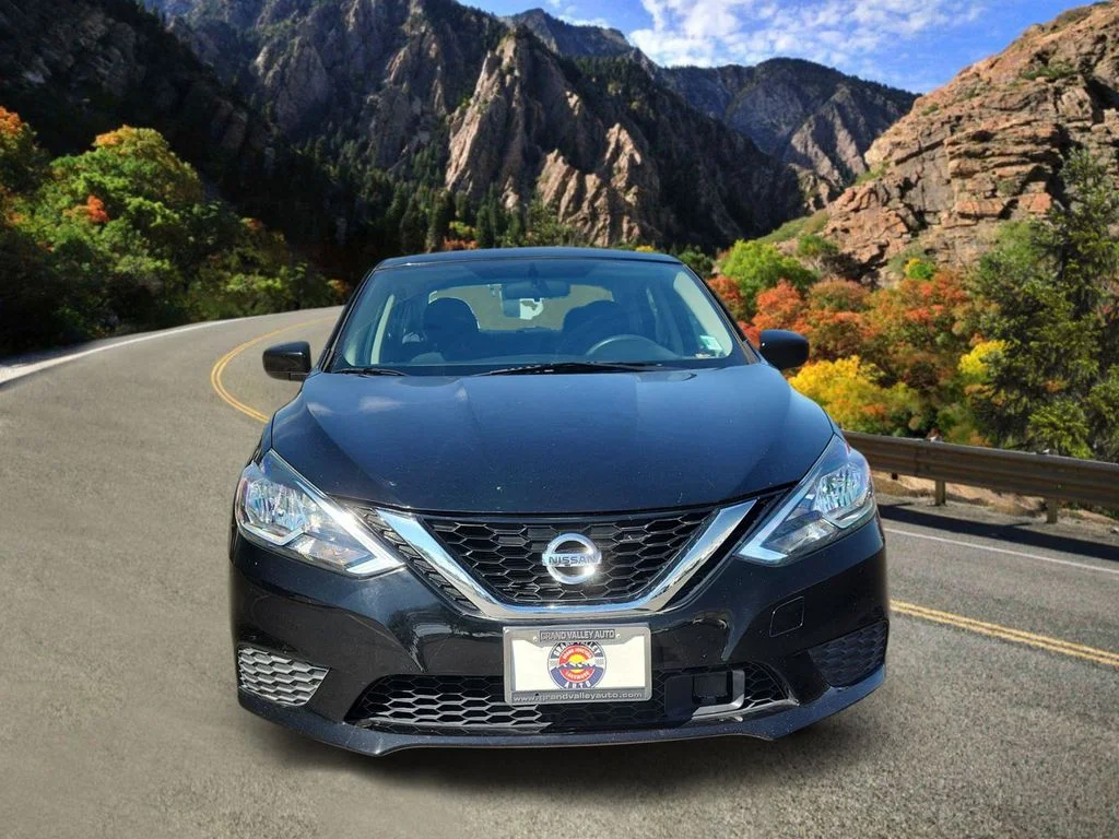 Used 2019 Black Nissan S image 6