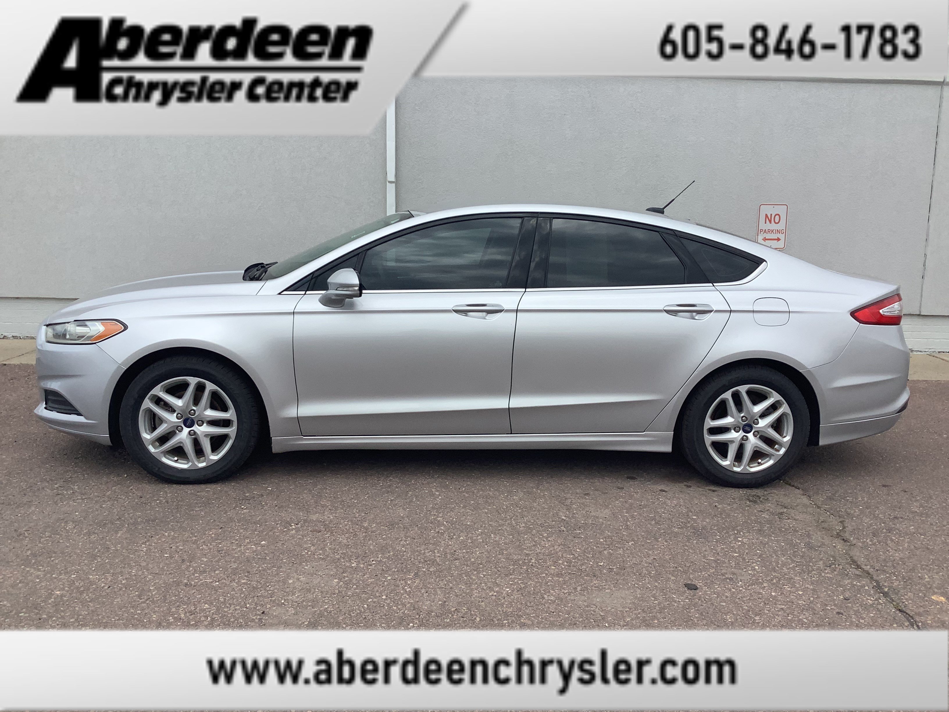2015 Ford Fusion SE FWD's photo