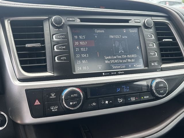 Used 2018 Red Toyota XLE image 7