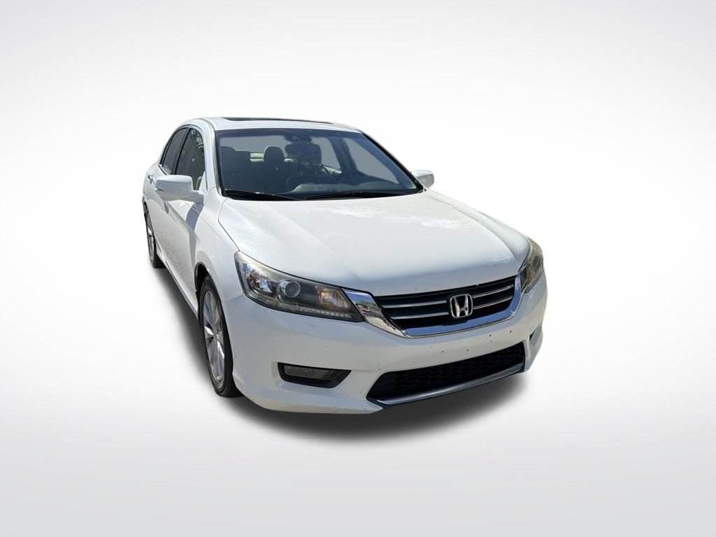 Used 2014 White Honda EX-L image 2