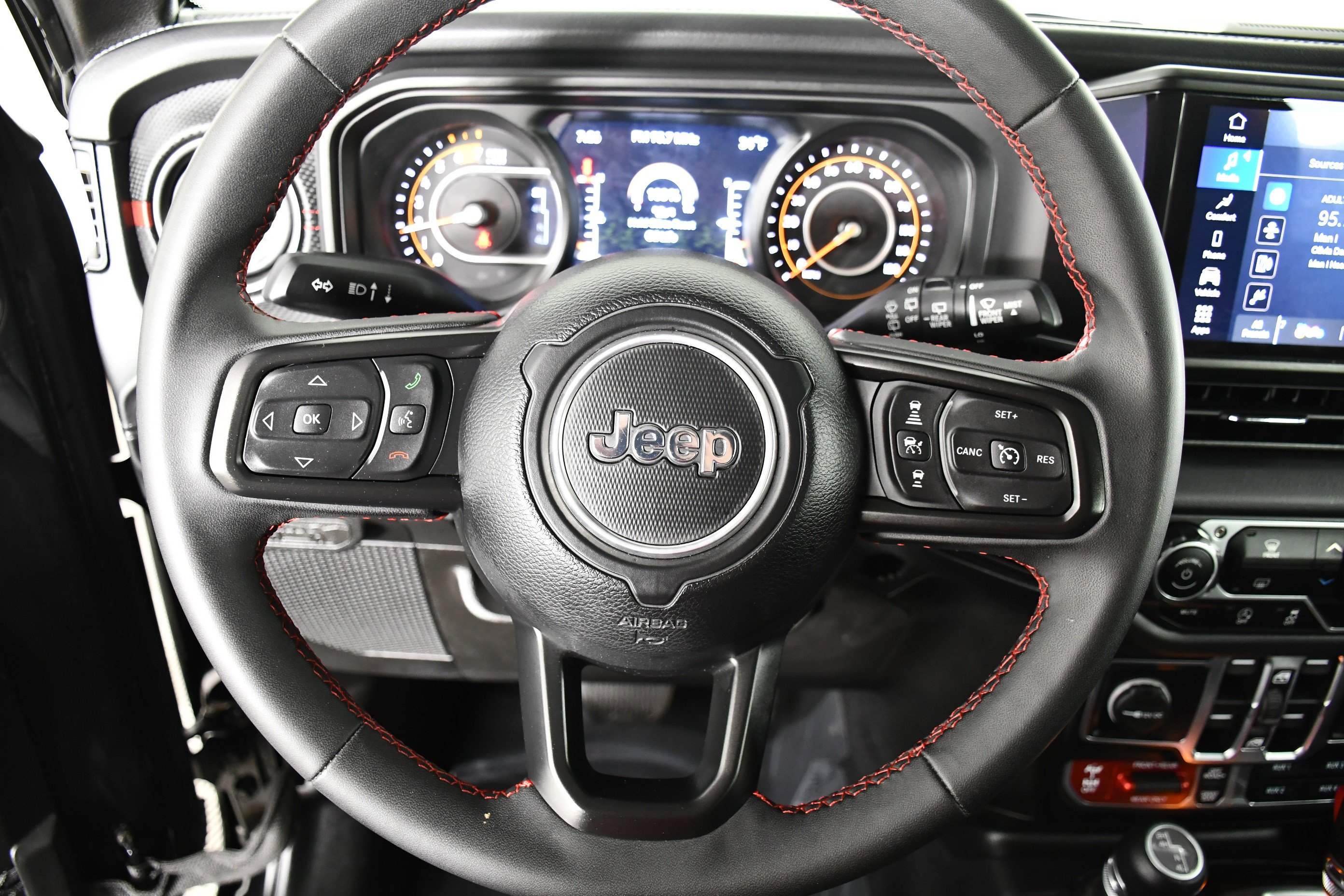 Used 2025 Black Clearcoat Jeep Rubicon image 13