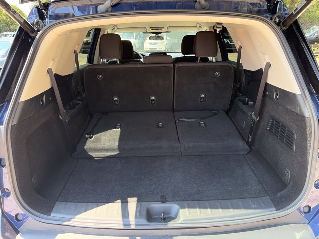 Used 2025 Blue Nissan SV image 19