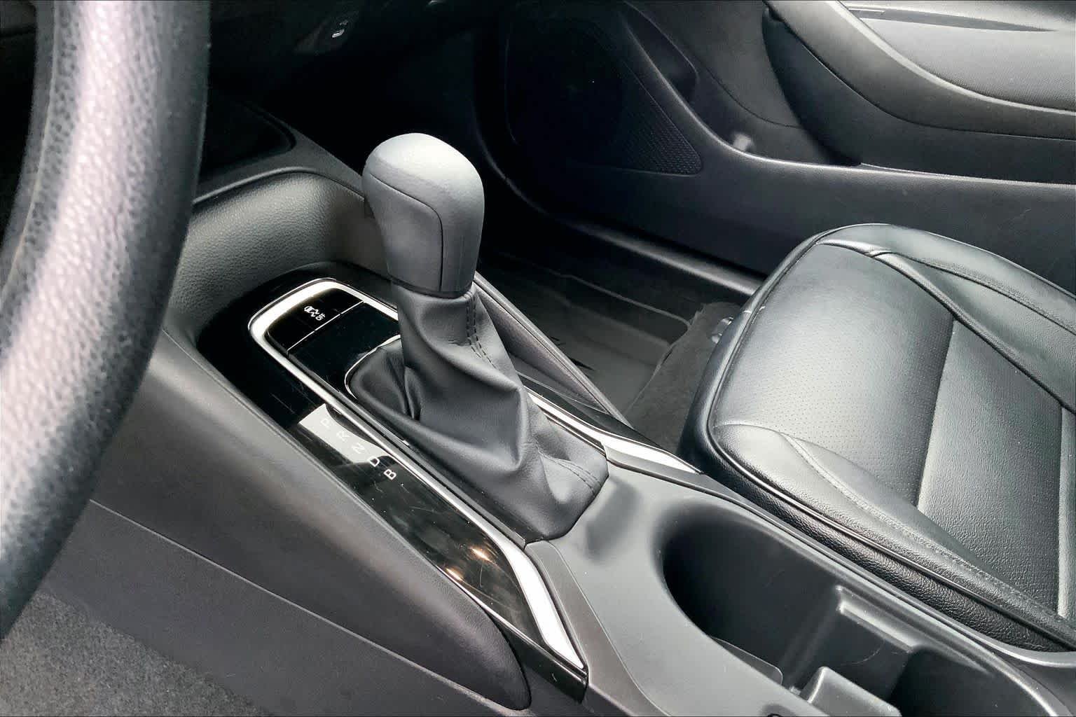 Used 2025 Midnight Black Metallic Toyota LE image 16