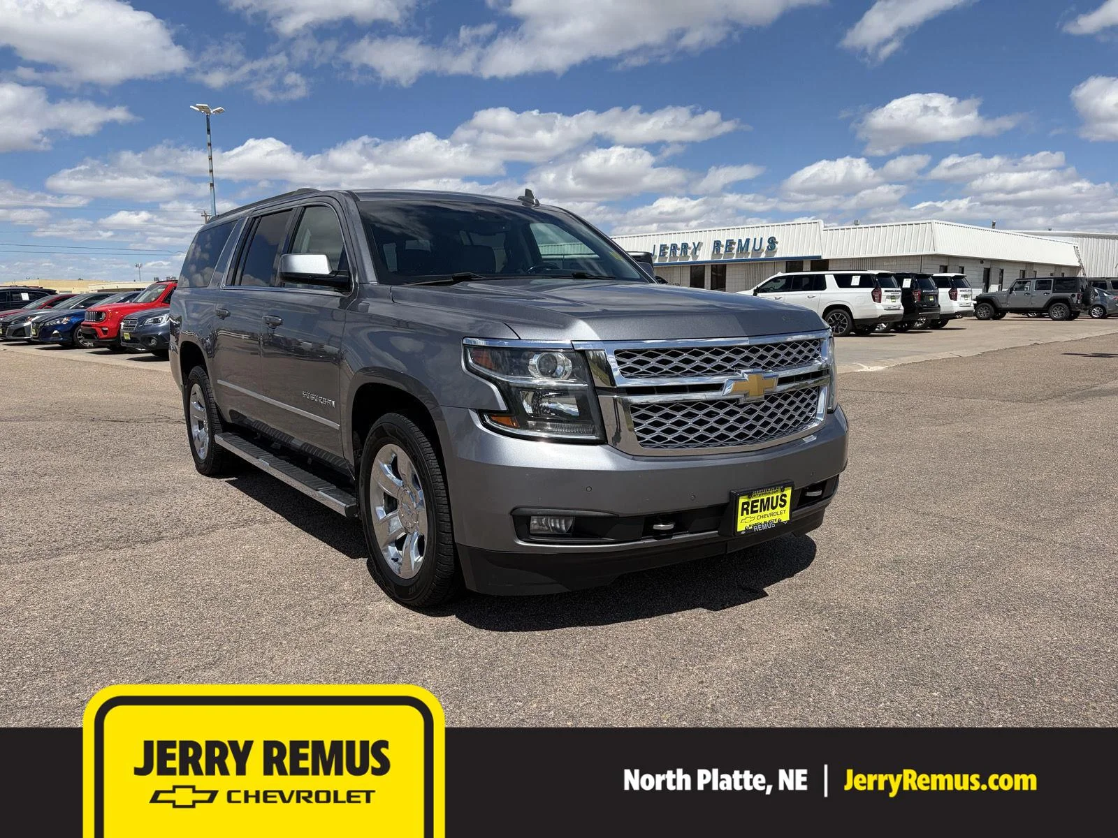 2018 Chevrolet Suburban 4WD 1500 LT's photo
