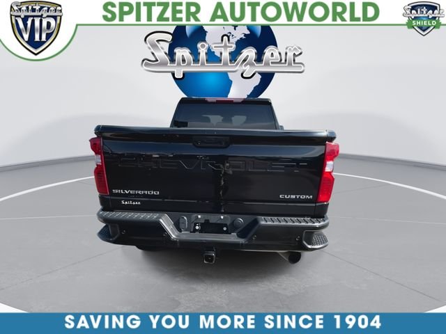 Used 2024 Black Chevrolet Custom image 7