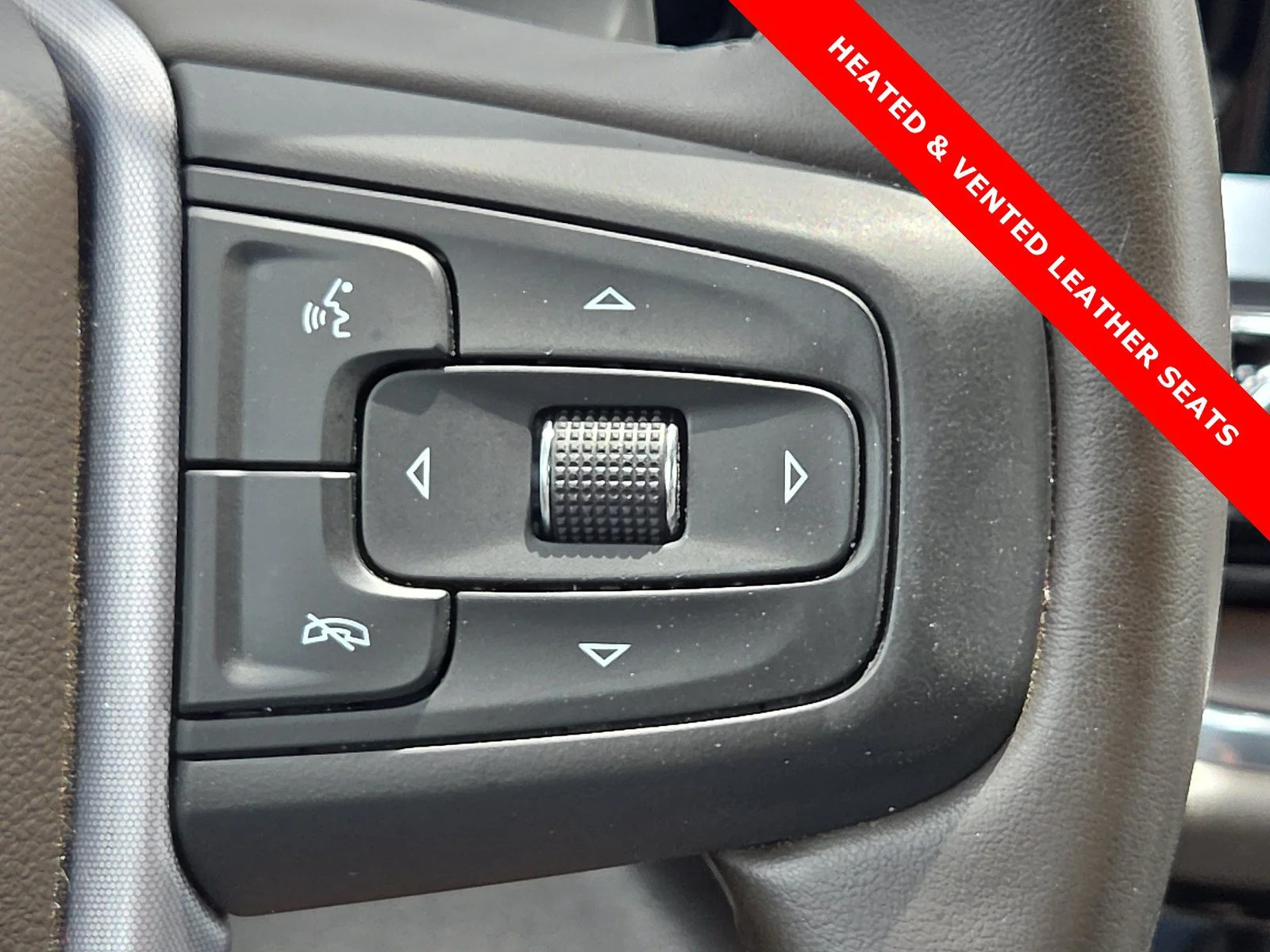 Used 2023 Volcanic Red Tintcoat GMC SLT image 22
