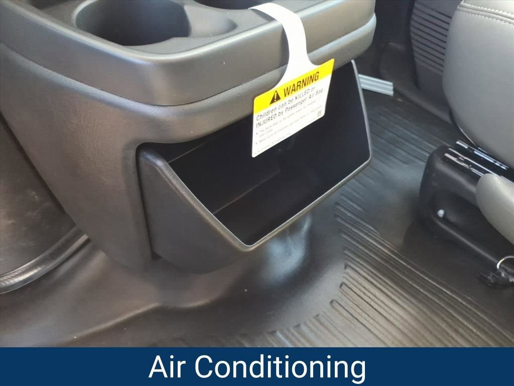 2025 Chevrolet Express Cargo Work Van - Photo 13