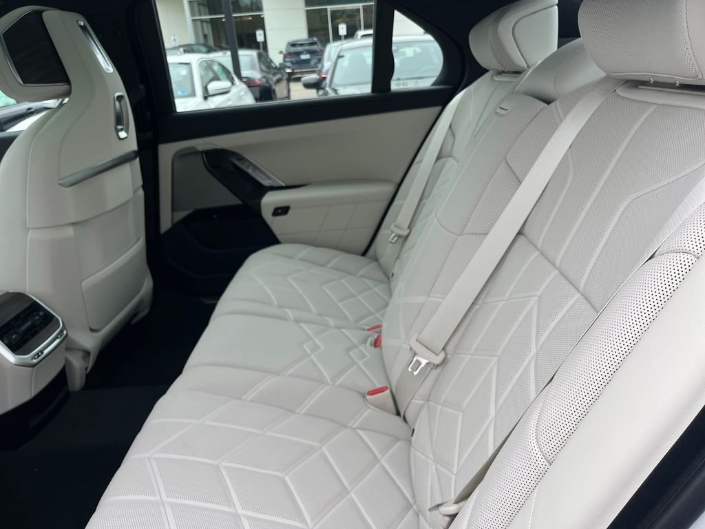 Used 2026 White Metallic BMW eDrive50 image 27