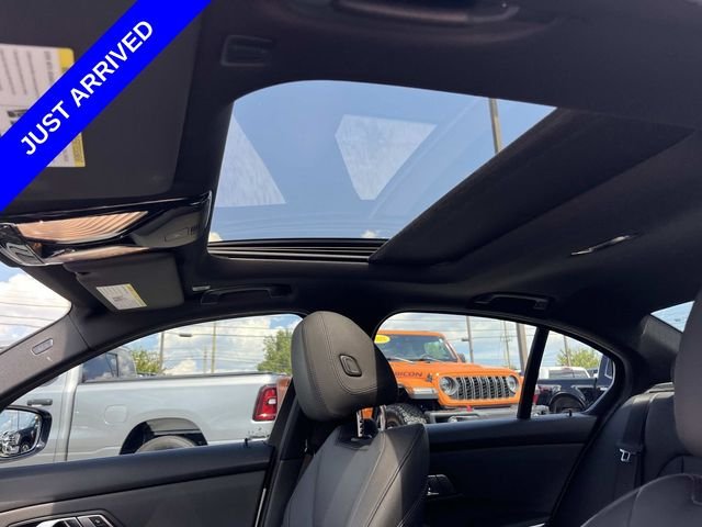 Used 2019 White BMW 330i xDrive image 27