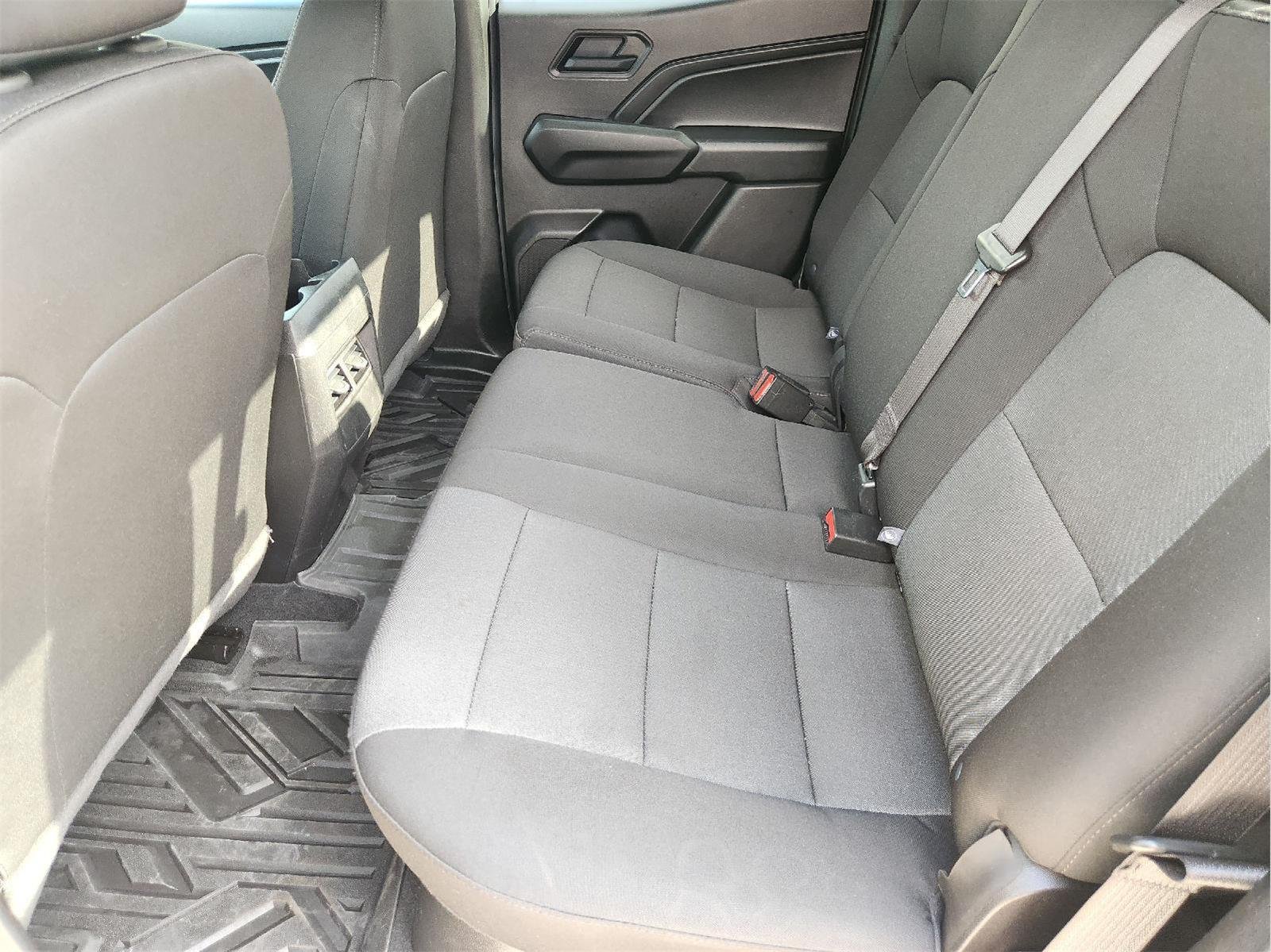 2025 Chevrolet Colorado Work Truck - Photo 30