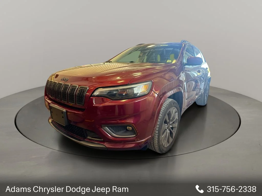 Used 2019 Red Jeep Limited image 3