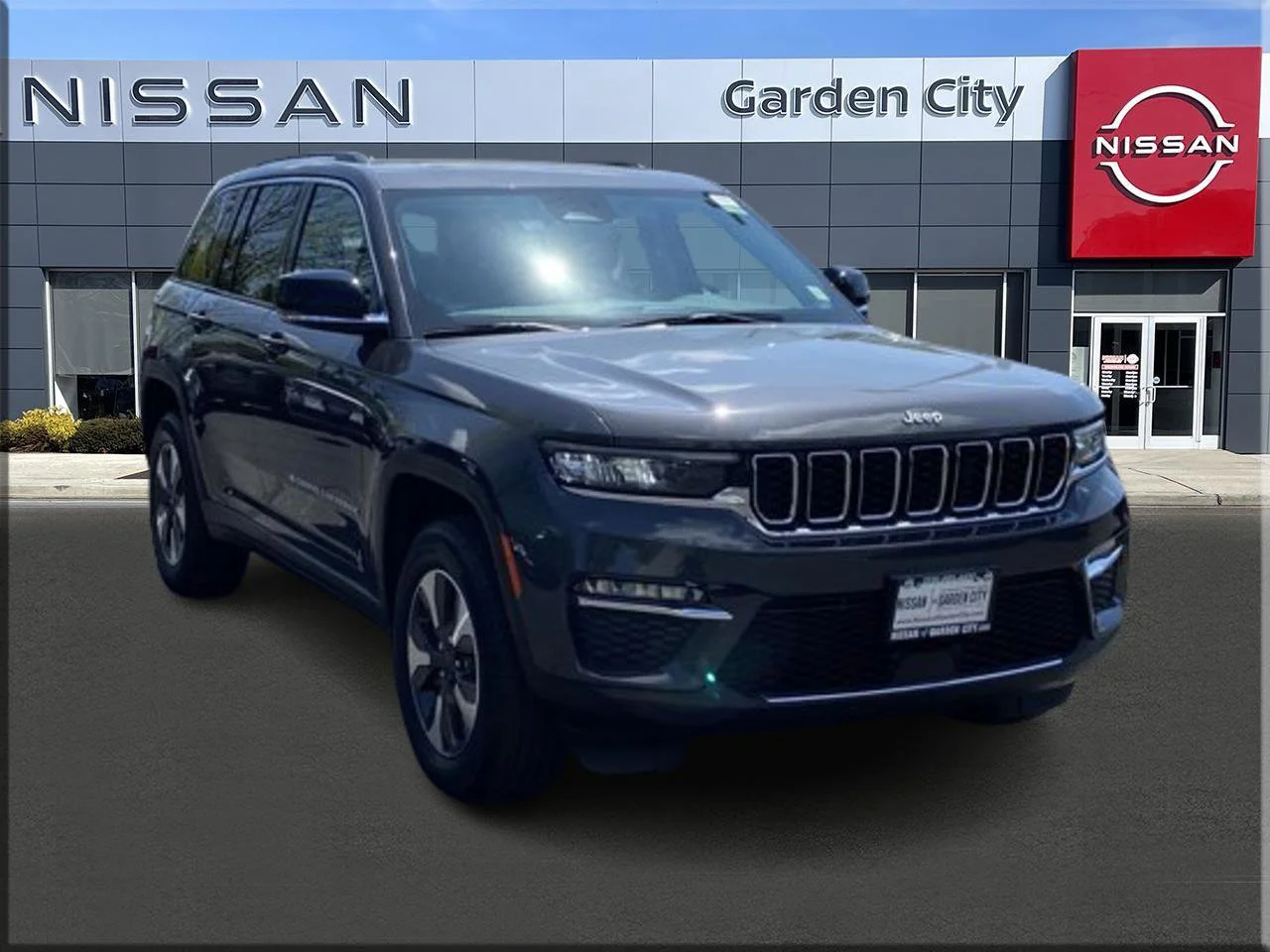 Used 2023 Baltic Gray Metallic Clearcoat Jeep  image 1